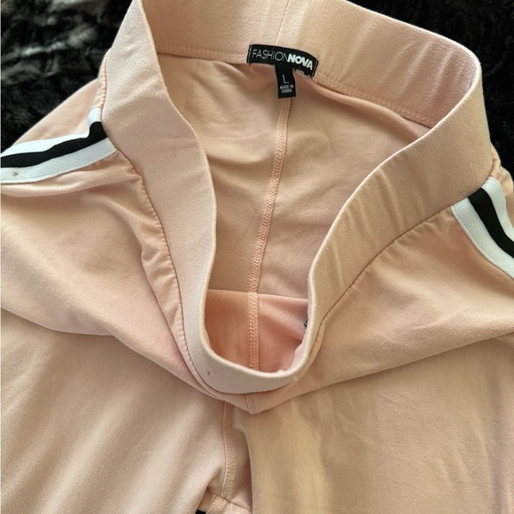 Fashion Nova Pink Large Pants - Picture 3 of 5